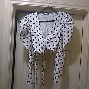 💲1⃣▶▶SHEIN Black and White Polka Dot Sheen Look Blouse Wrap Around